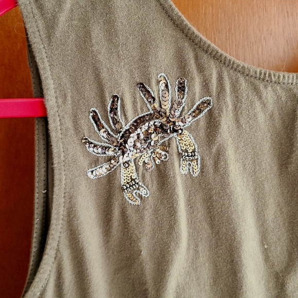Mango green crab sequins top - Picture 2 of 5